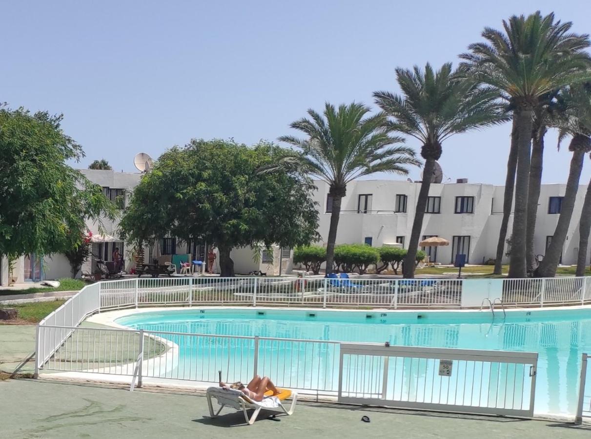Alojamientos Playa Centro Corralejo A Exteriör bild